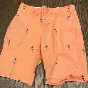 Old navy palm tree short pattern